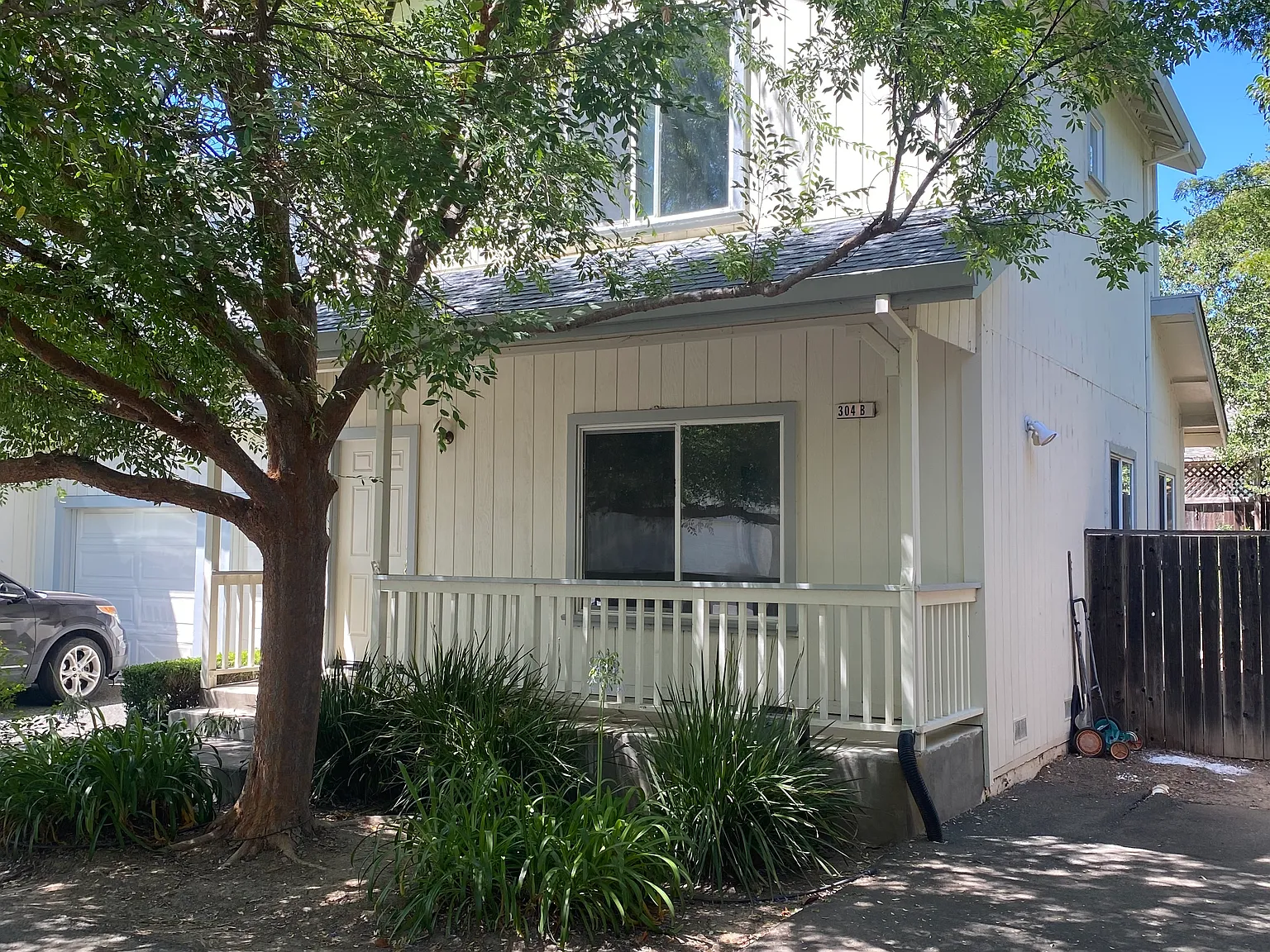 2 bed, 2.5 bath, $3,000 — Photo 2