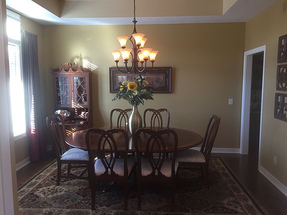 Formal Dining 