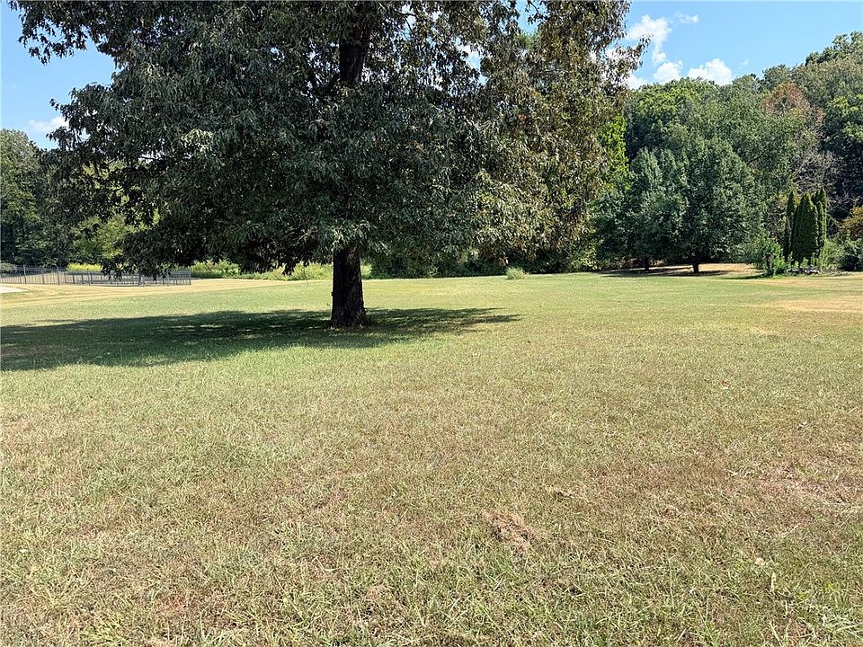 2nd image of 2808 Dry Branch Dr #3