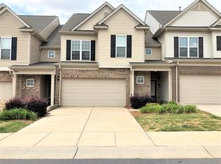 6636 Portland Rose Ln, Charlotte, NC 28210
