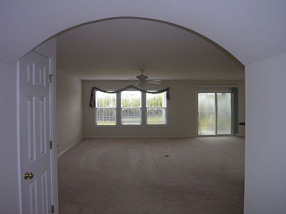 Dramatic Arched Foyer