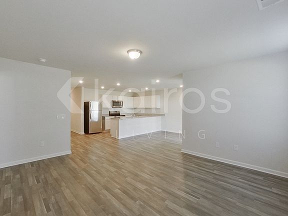 3rd image of 2493 Caraway Dr SE