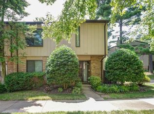 1756 Ivy Oak Sq #33, Reston, VA 20190