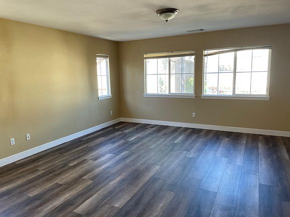 3rd image of 2427 N Cameo Ct
