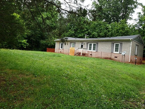 4th image of 2483 Southampton Pkwy