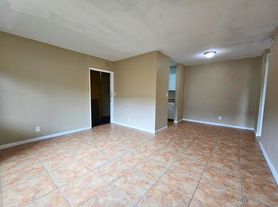 3741 SW 1st Street - 7