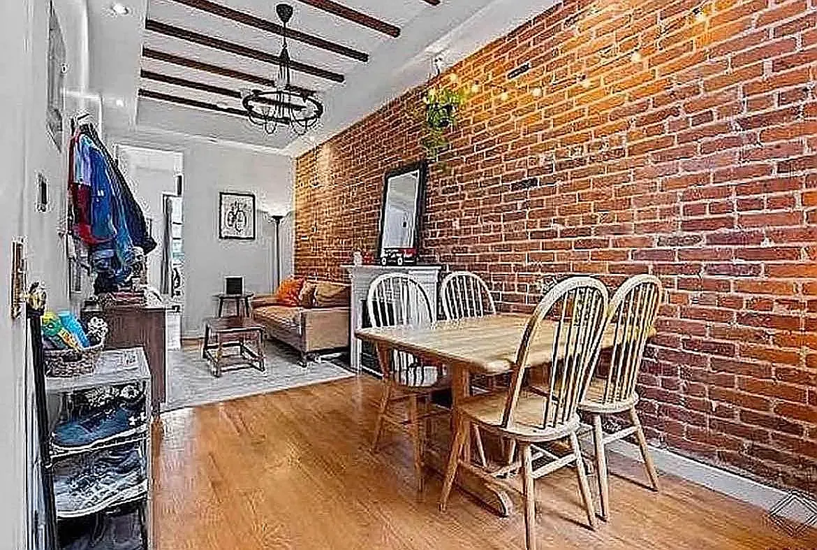 913 Saint Johns Place — Photo 3