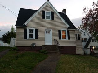 40 Glendower Rd, Hamden, CT 06517