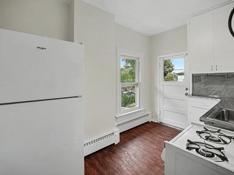1464 N Elizabeth St #5 — Photo 6