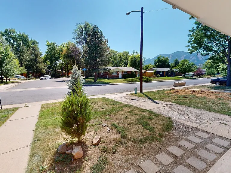 3295 Euclid Ave — Photo 24