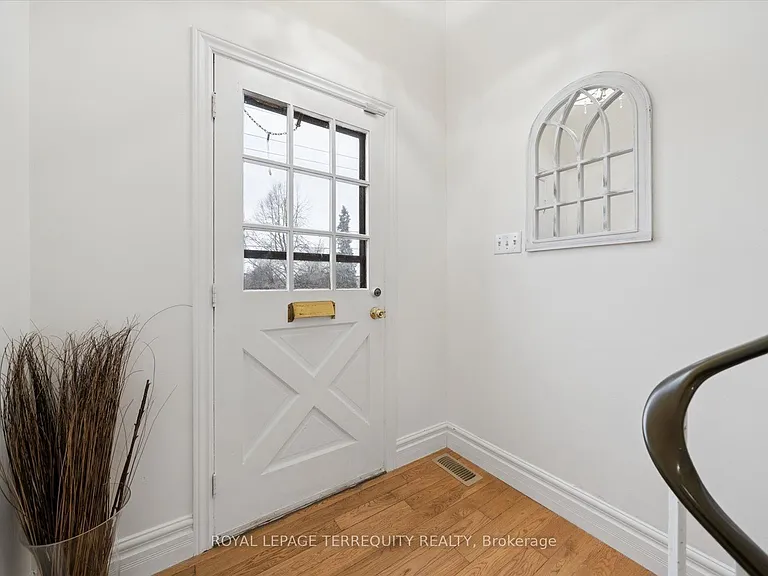 39 Baldwin Ln — Photo 3