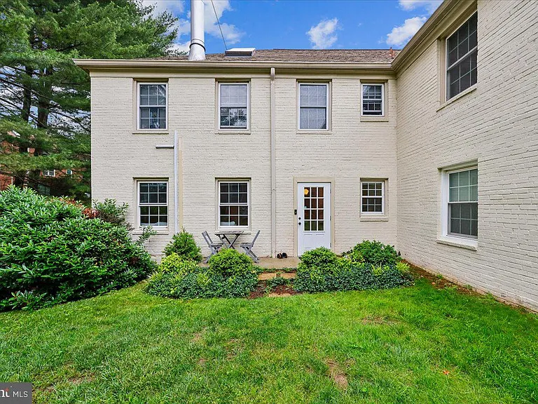 8205 Grubb Rd #103 — Photo 18