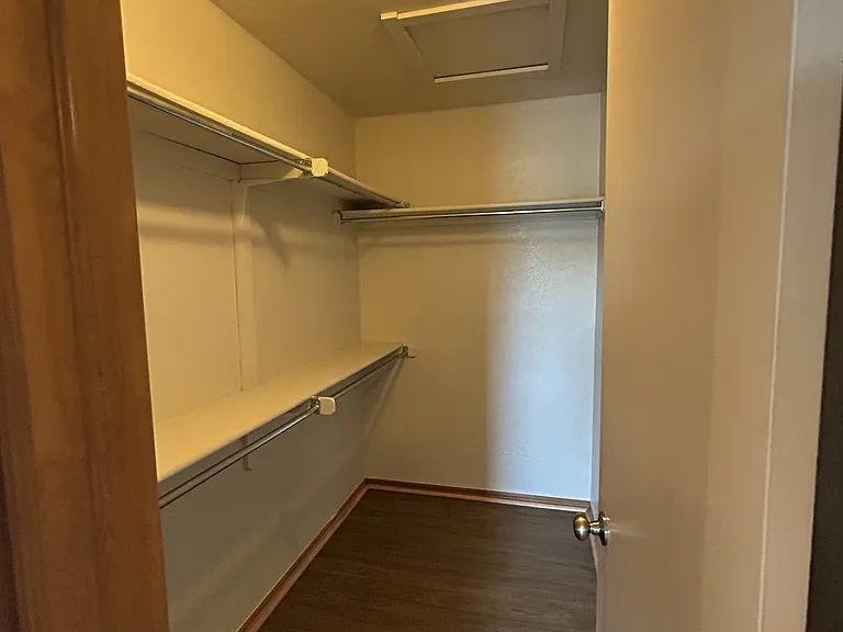 1000 Rambling Oaks Dr #8 — Photo 10