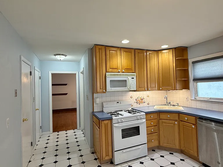 409 Cleveland Ave #1-B — Photo 16