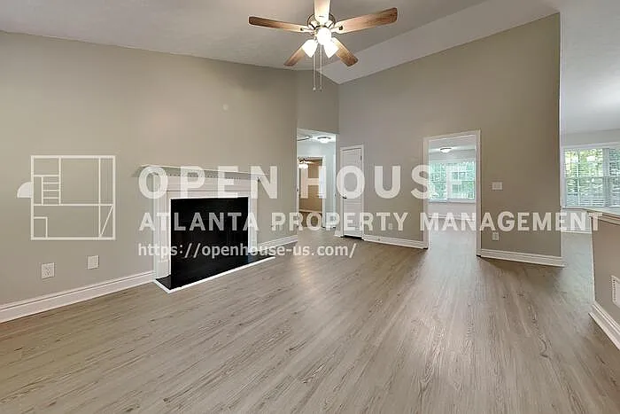 5 bed, 3.0 bath, 2566 sqft, $2,350 — Photo 3