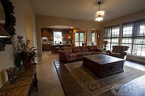 4th image of 908 Homestead Dr