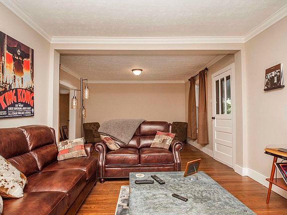 4th image of 2213 Woodrow Dr