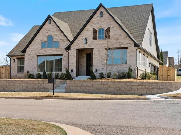 2424 Amante Ct, Edmond, OK 73034