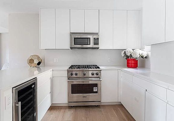 5th image of 10 W 86th St #12A