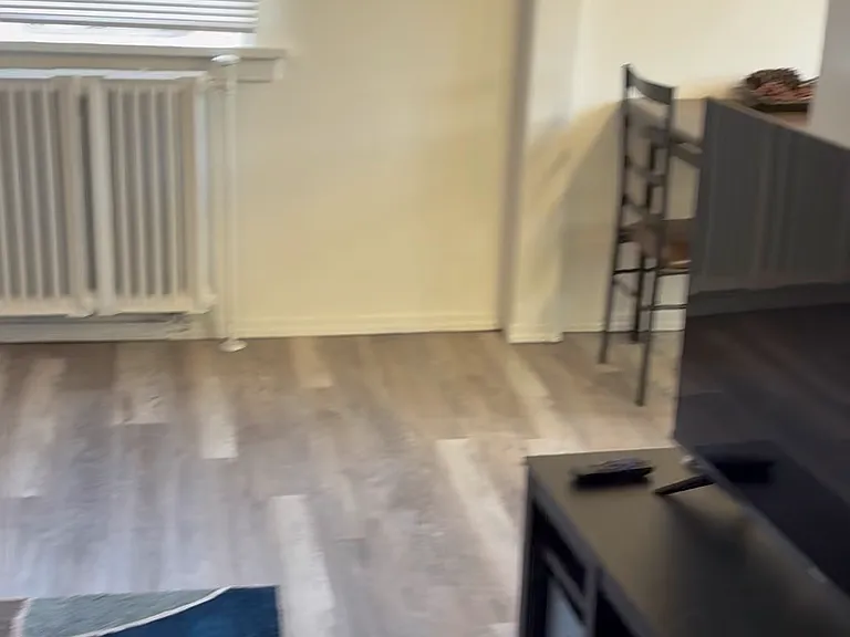 1717 Main St #10 — Photo 9
