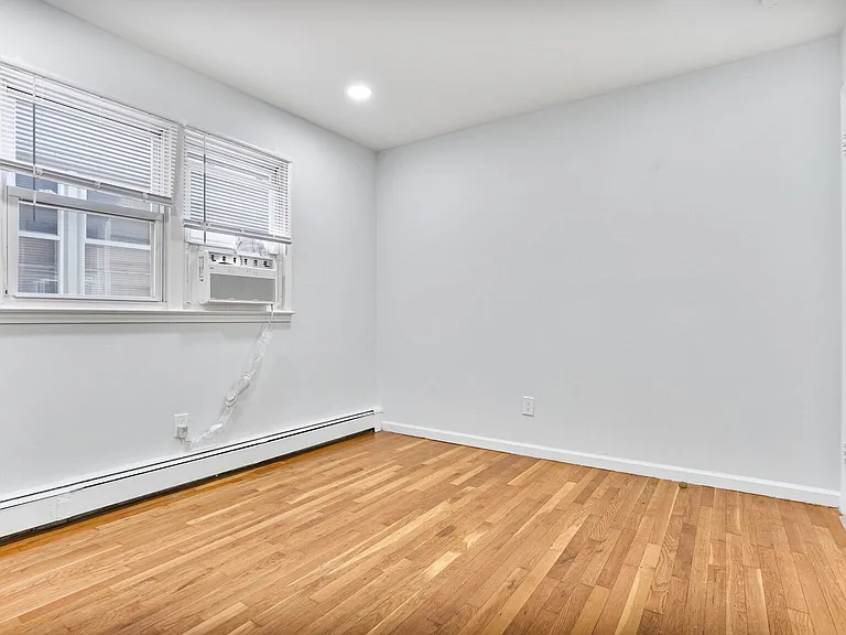 24 Kingsland Ave #1 — Photo 7