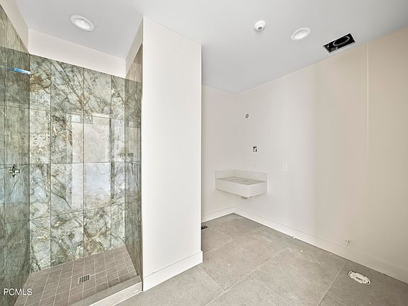 4th image of 4518 N Forestdale Dr #49