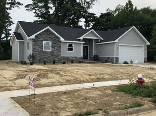 218 Kierra Ln, Swanton, OH 43558