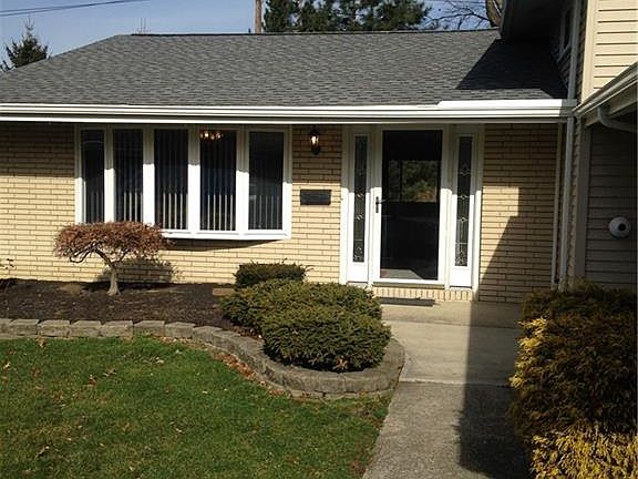 3rd image of 26914 Chapel Hill Dr