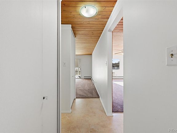 4th image of 655 S Clinton Street #4B