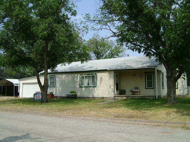 1st image of 508 W Pecan St