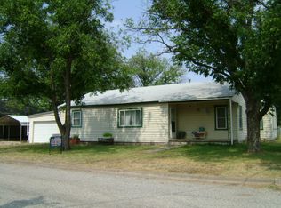 508 W Pecan St, Olney, TX 76374