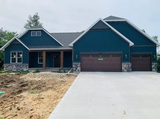 3013 Thornbury Dr, Holland, MI 49424