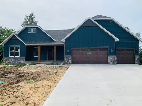 3013 Thornbury Dr, Holland, MI 49424