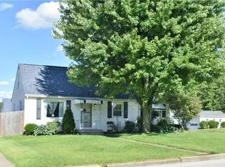 737 Spencer Ave, Sharon, PA 16146