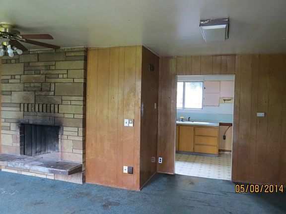 3rd image of 207 E Vashon Ave