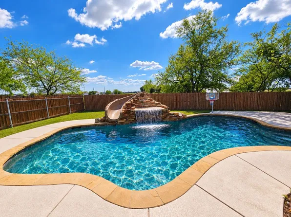1632 Kawati Way, Krum, TX 76249