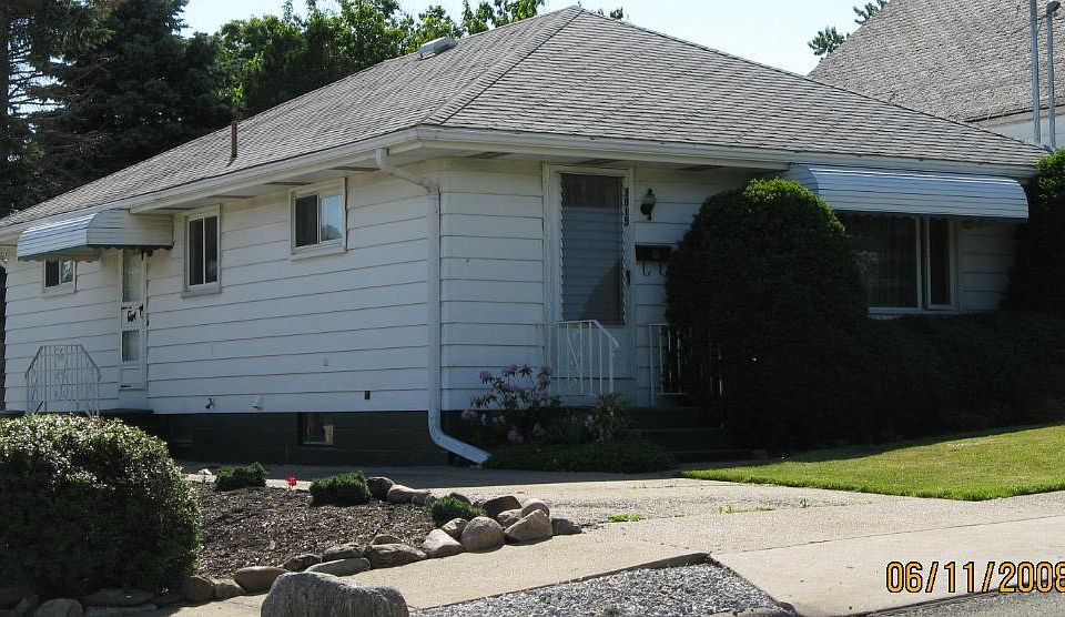 1st image of 3815 East Ave