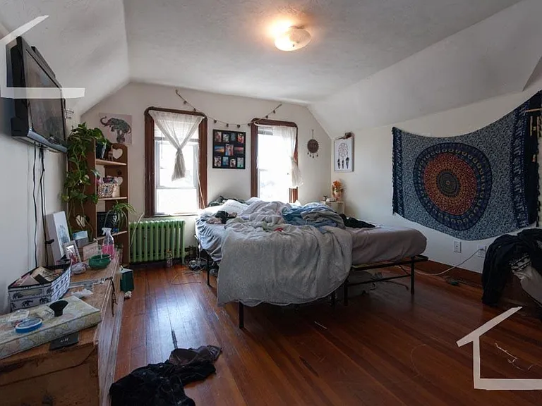 65 Hobart St #A — Photo 6