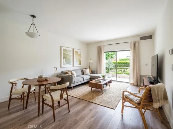 6815 Remmet Ave Unit 109, Canoga Park, CA 91303