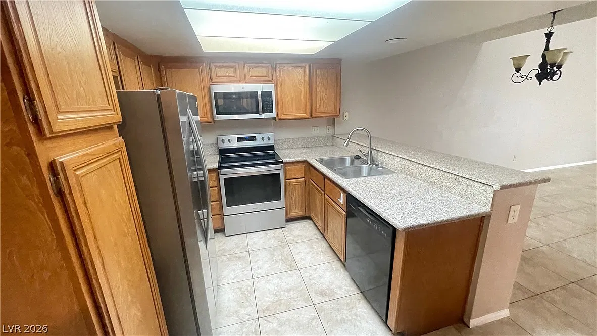 2 bed, 2.0 bath, 1186 sqft, $1,785 — Photo 3