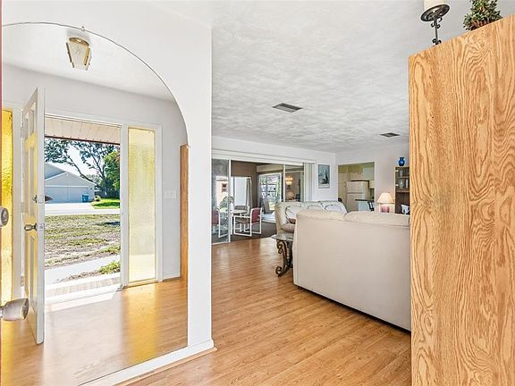 2nd image of 2059 Waterfall Dr