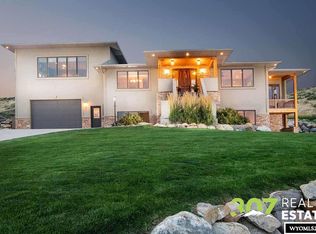 481 Juniper St, Buffalo, WY 82834