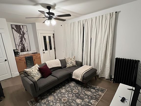 3rd image of 153 Heath St Floor 2