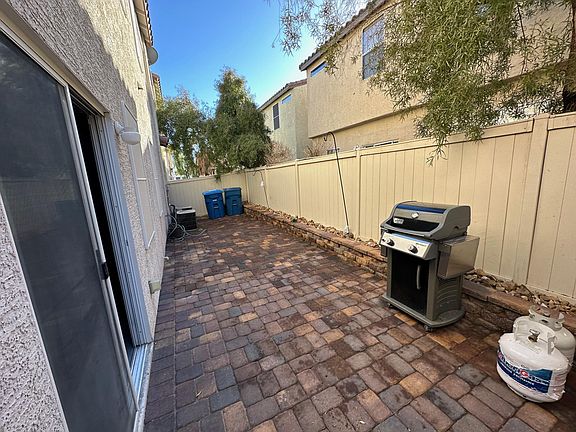 4th image of 7965 Duneville St