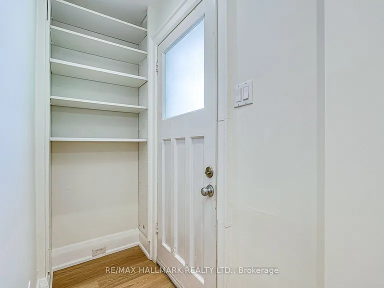 229 Kingston Rd #MAIN LOWER — Photo 28