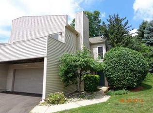 1119 N Ridge Ct, Lansing, MI 48917