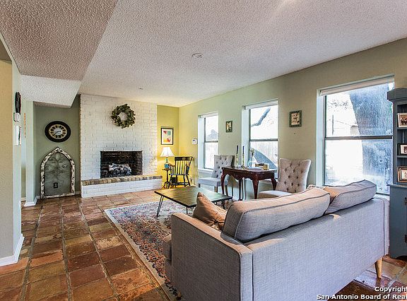 4th image of 9009 Brigadoon St