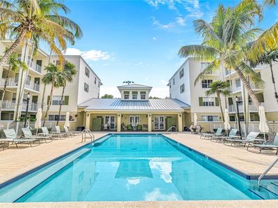 7584 SW 102nd St #101, Pinecrest, FL, 33156