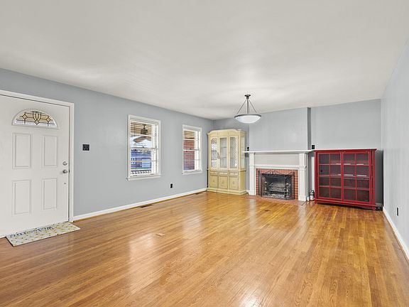 4th image of 530 Robin Ave
