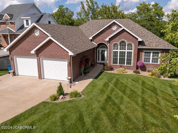 2437 Camzie Dr, Jefferson City, MO 65101